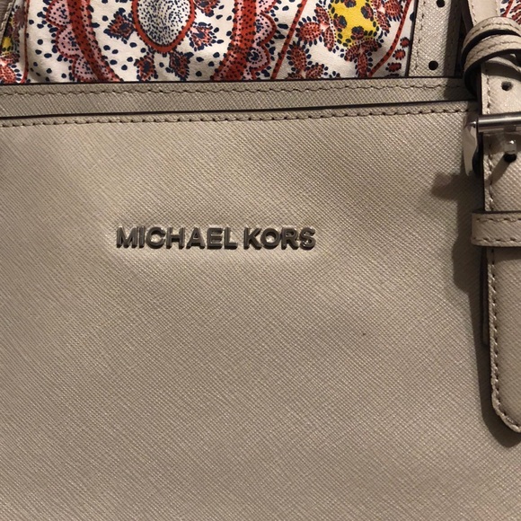 Purse - Picture 4 of 4